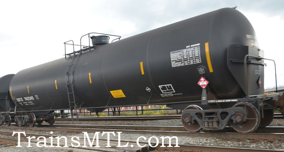 Car/wagon CBTX742345 right side / coté droit
